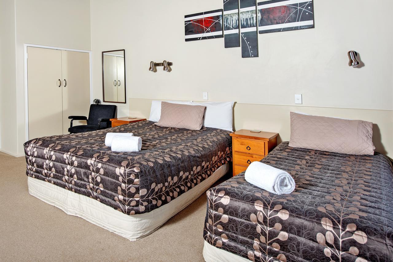 Tourist Court Motel Whakatane Exterior photo