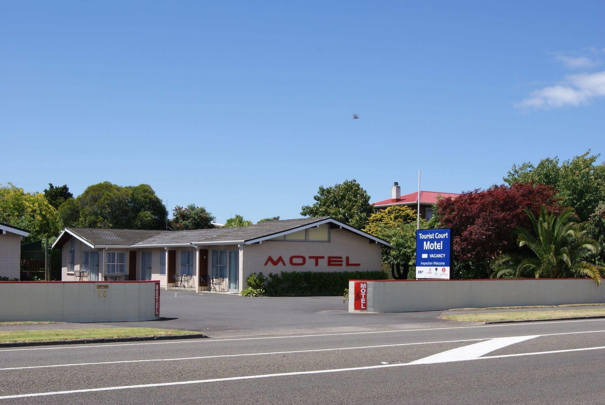 Tourist Court Motel Whakatane Exterior photo