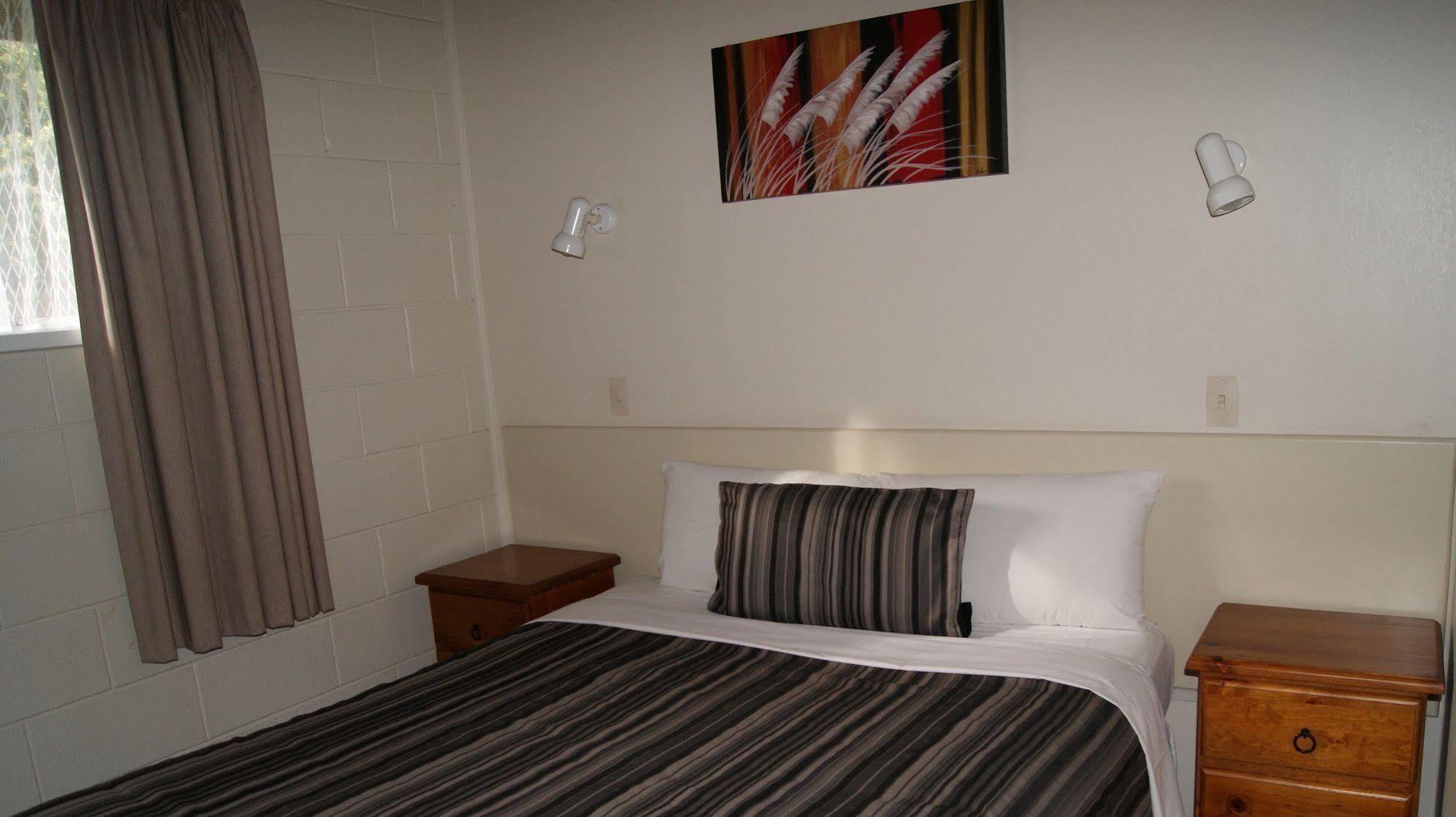 Tourist Court Motel Whakatane Exterior photo