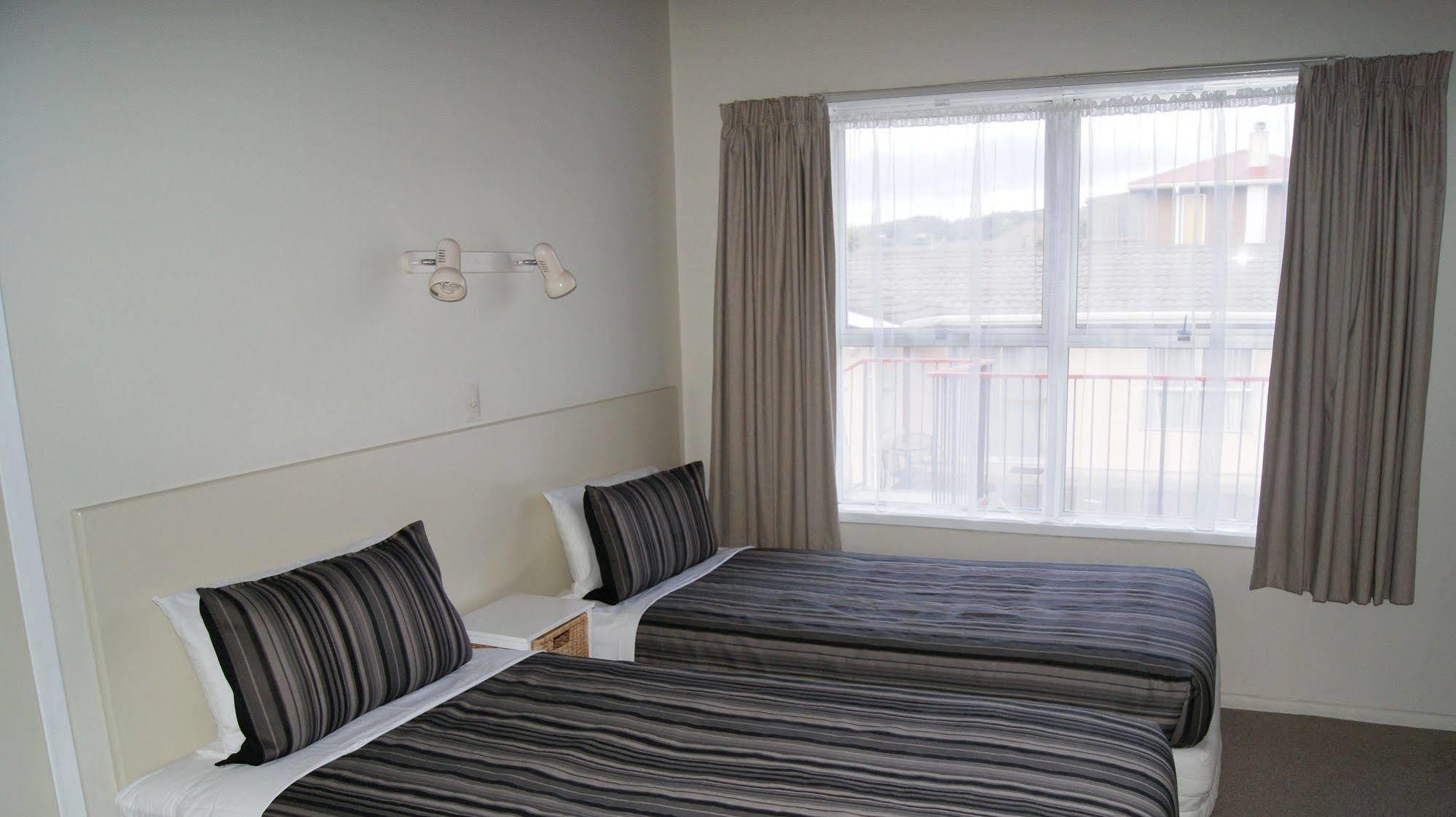 Tourist Court Motel Whakatane Exterior photo